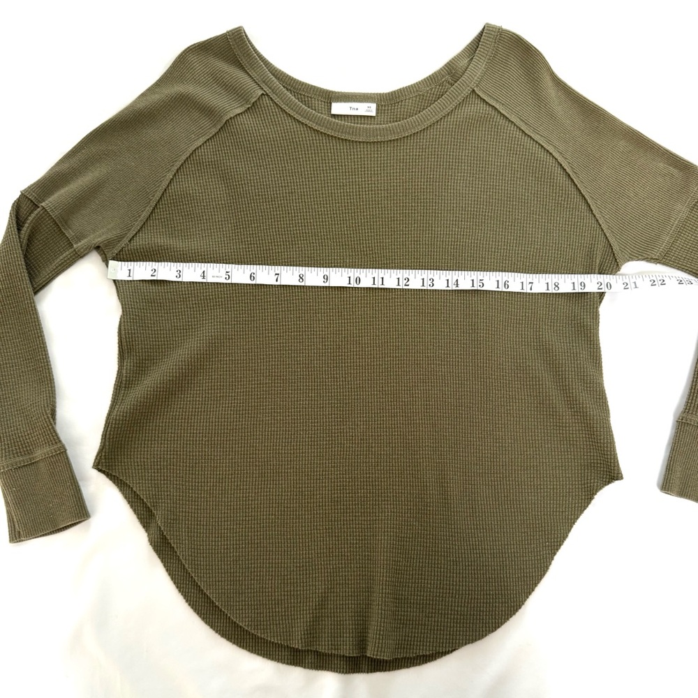 Aritzia TNA Alder Olive Green Waffle Knit Long Sleeve Thermal Top - Picture 8 of 11